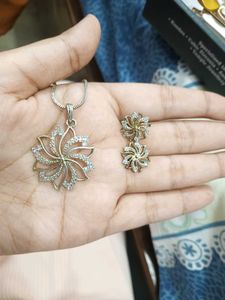 AD AUTHENTIC EARINGS