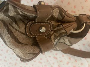 Guess Hobo Bag - Stylish &amp; Chic