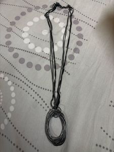 Chic Multi-Strand Oval Pendant Necklace