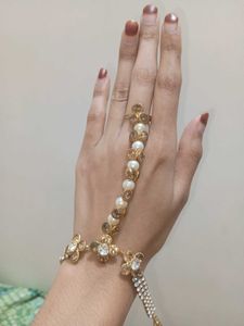 Elegant Pearl & Stone Hand Harness