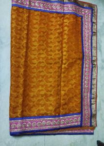 Elegant Ethnic Saree With Blouse