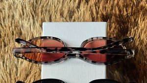 Chic Cat Eye Sunglasses - Pink &amp; Tortoise