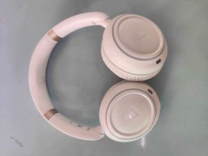 boat Rockerz 480 w White Over-Ear Headphones