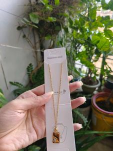 Beautiful golden chain