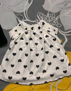 Cute Heart Print Top