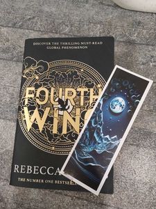 Fourth Wing by Rebecca Yarros - Bestseller