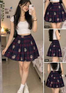 Plaid Skirt with Quote Detail