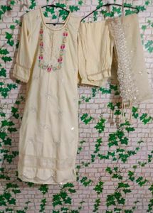 Embroidery Kurta Pant With Organza Dupatta