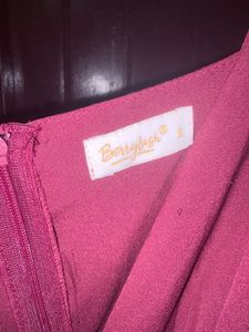 Elegant Burgundy Maxi Dress with Slit