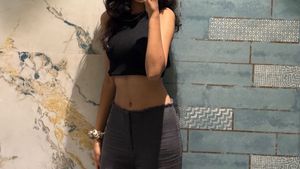 Black Textured Sleeveless Top