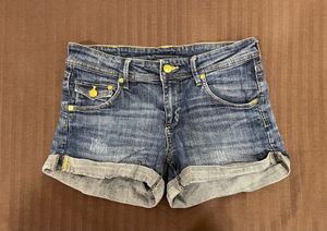 Vintage H&M Denim Shorts - Mid Blue Wash
