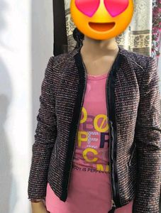 Chic Tweed Zip-Up Jacket