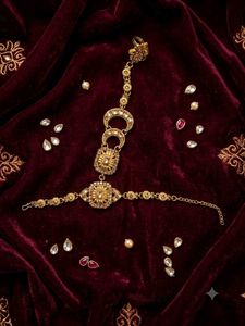 Exquisite Gold-Plated Hand Harness Bracelet