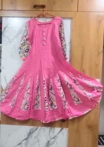 Stylish Pink Kurta with Unique Sleeves
