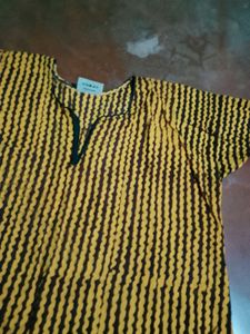 Yellow &amp; Black Striped Kurta
