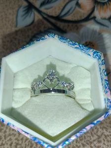 Crown ring