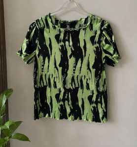 ONLY Green &amp; Black Printed Ribbed Top