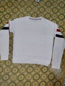 White Sweatshirt with Striped Sleeves