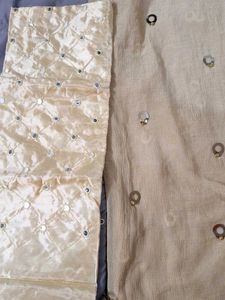 combo of a dupatta and blouse piece