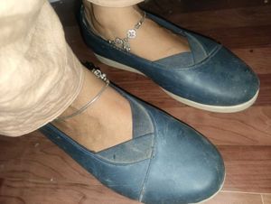 Blue Ballet Flats