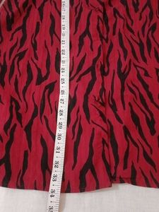 Chic Red Tiger Print Dress