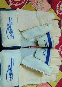 TON Cricket keeping Gloves