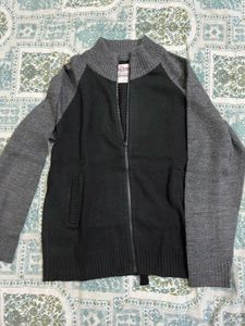 Pack of 4 Sweatshirts &amp; Jackets