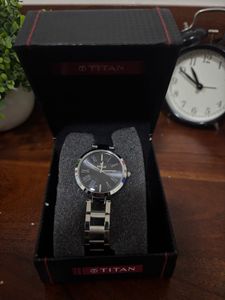 Offer 🔥Titan Watch For Girls ( Original)