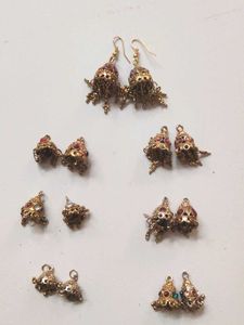 Antique Gold Jhumka Earring Set