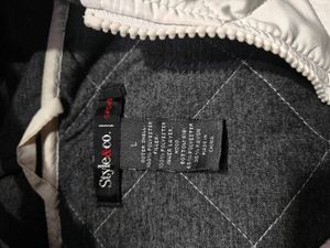 Sleeveless Quilted Vest with Hoodie