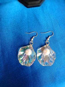 Pearl Shell Dangle Earrings