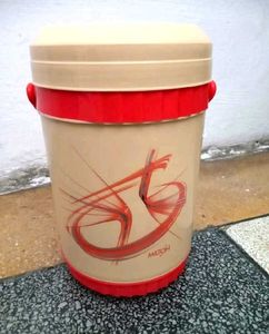 Milton Lunch Box