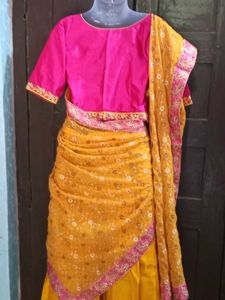 1-TimeUsed Elegant YellowLehengaWith PinkBorder+Bl