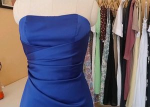Elegant Blue Strapless Midi Dress