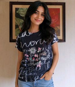 Unique Graphic Print T-Shirt