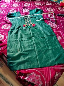 Elegant Emerald Green Kurti