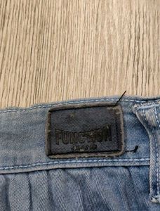 Sc9854 Sabrin jeans waist 24 inches