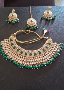 Stunning Kundan Necklace &amp; Earring Set