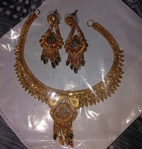 BEAUTIFUL ELEGANT JWELLERY SET