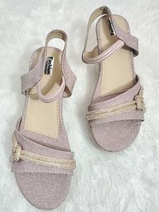 🎀 Sparkling Glitter Sandals 💫