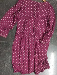 burgundy kurti (trends)