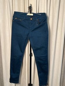 Stylish Blue Skinny Jeans with Zip Detail