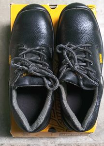 JAMA safety shoes for industrial purpose