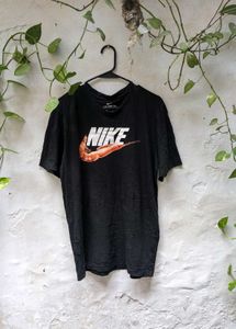 Nike T-Shirt