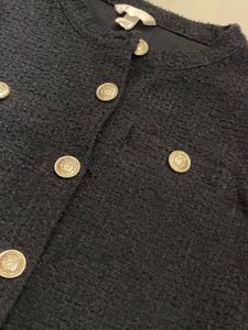 Chic Black Textured Cropped Jacket