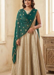 Price drop Elegant gown with a attached dupatta