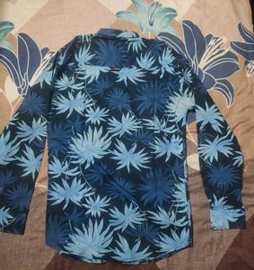 Tommy Hilfiger Blue Floral Shirt - L