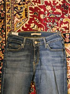 Levi's Bootcut Jeans