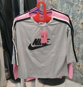 Nike Graphic Tee