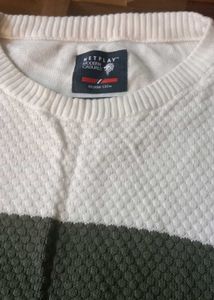 Color Block Textured Knit Pullover